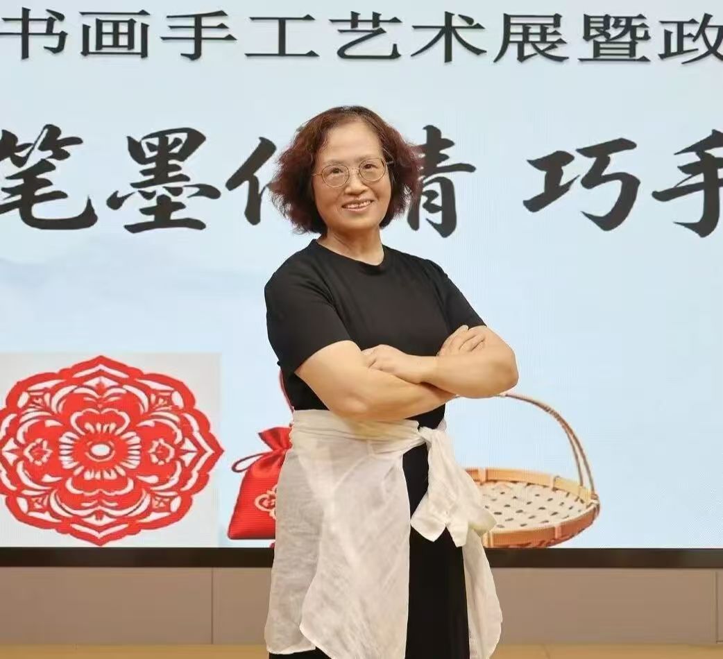 王素萍.jpg